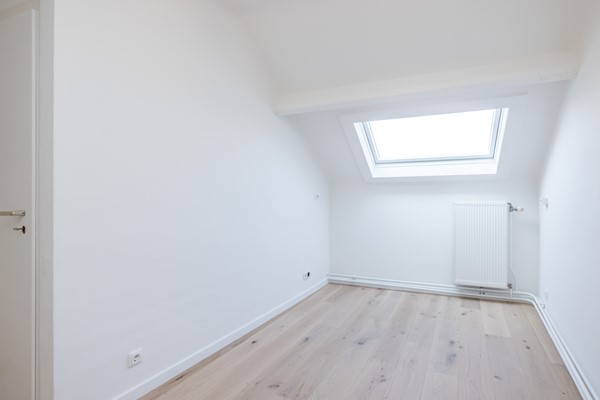 Foto - Te huur: Bedankt voor de grote belangstelling! Door het hoge aantal reacties is het momenteel niet meer mogelijk om te reageren op deze woning.

Uniek 3-slaapkamer appartement gelegen in centrum van Vaals.